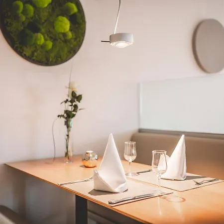 Landidyll Restaurant Weidenbrueck & 4* Swisttal